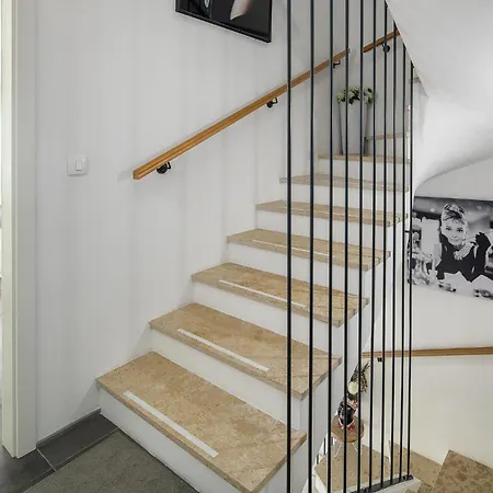 Stunning In Novigrad With Wifi Holiday home